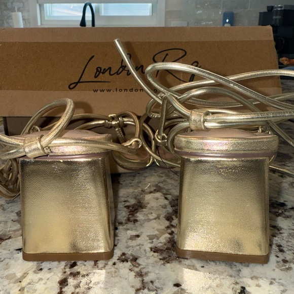 London Rag Swan Lake Gold Block Heel - Picture 5 of 10